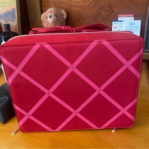 Pretty cosmetic organizer! Never used. Estee Lauder. Vibrant pink–13”long